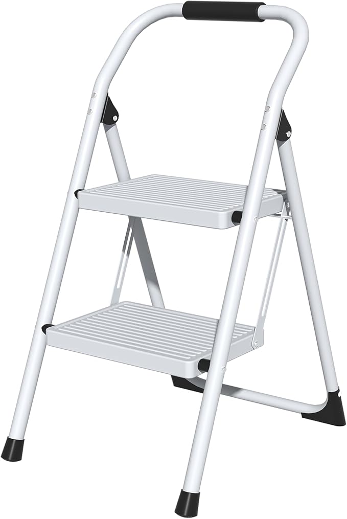 2 Step Ladder for Kitchen Step Stool, Lightweight Folding Step Stool with Curved Safety Handrail, Auto-Lock Mechanism & Non-Slip Wide Pedals, Slim 2 Step Ladder Foldable for Home Indoor（White）