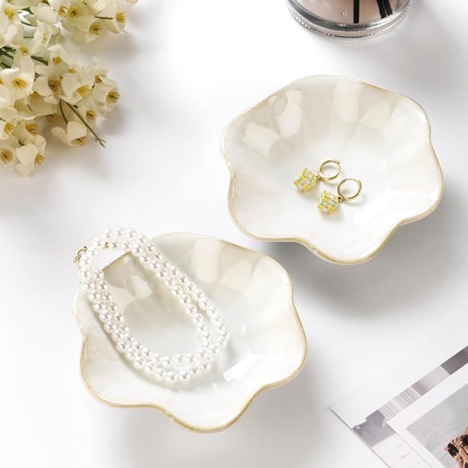 JAMEND CLXP 2PCS White Lotus Leaf Shape Ring Holder Dish, Small Key Bowl, Ceramic Trinket Tray Jewelry Dish Organizing Necklace Earrings for Mom Friend Sister, All Jewelries Are NOT Included, White.