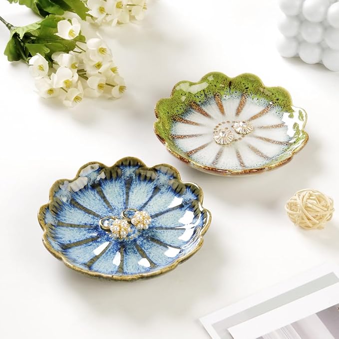 Lotus Ring Holder Dish Small Indoor Ash Tray, Ceramic Dessert Plate Trinket Jewelry Holder Organizing Necklace Earrings for Parents Friends Sister, All Jewelries Are NOT Included. Grass Green.