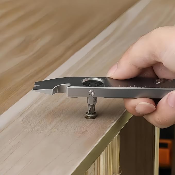 Titanium EDC pry bar, multifunctional tool, a collection of wrenches, pry bars, screwdrivers, nail drivers, bottle openers and other functions in a practical tool