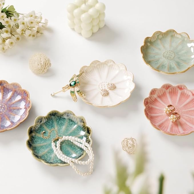 Lotus Ring Holder Dish Small Indoor Ash Tray, Ceramic Dessert Plate Trinket Jewelry Holder Organizing Necklace Earrings for Parents Friends Sister, All Jewelries Are NOT Included. Grass Green.