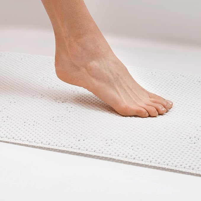 Duck Brand Softex Bath Mat for Tubs, Machine Washable, 17 x 36 Inches, White, Skid Resistant (393477)