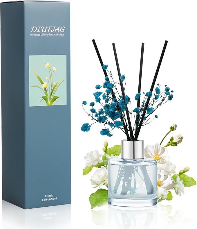 Freesia Reed Diffuser Set, 1.7 oz Scent Diffuser with Dried Flower for Bathroom Small Place, Last up to 30 Days
