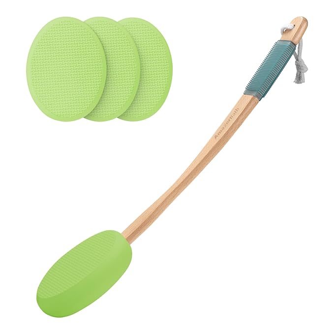 AmazerBath Lotion Applicator for Back, Feet, 4 Replacement Pads with 17" Curved Handle, Back Sunscreen Applicator for Kids, Elderly, Apply Skin Cream Medicine Moisturizer Tanner, Soft Grass Green