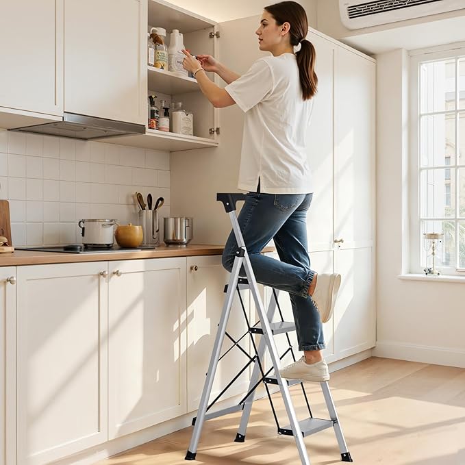 VEVOR 4 Step Ladder, Folding Step Stool with Wide Anti-Slip Pedal and Comfort Handgrip, 330 lbs Capacity Portable Aluminum Stepladder, Multi-Use for Kitchen, Home, Warehouse and Office, Silver