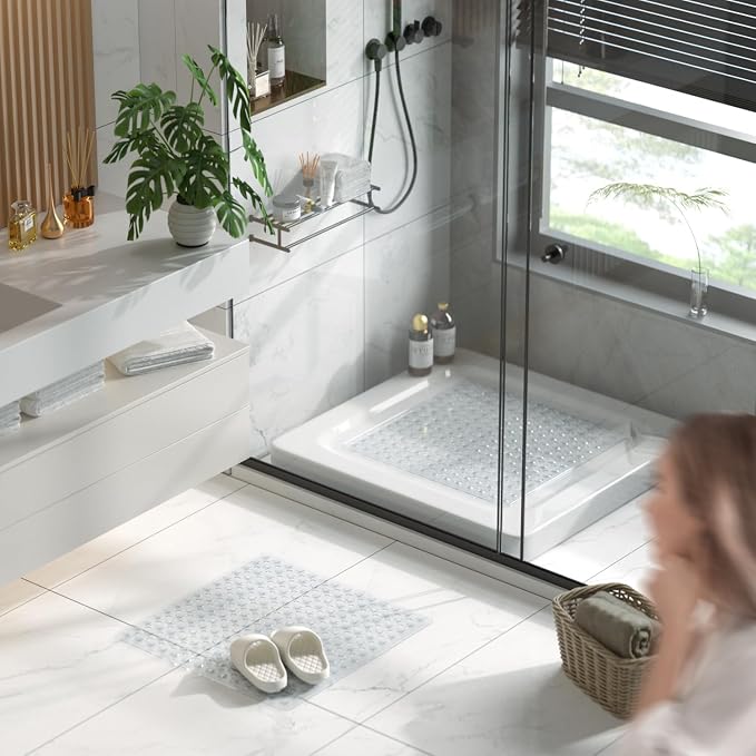 HITSLAM Shower Mat Anti Slip, Square Bath Mat for Tub Non Slip with Suction Cups and Drain Holes, 21x21 Inch Bathroom Shower Stall Floor Mat, Machine Washable, Soft on Feet, Clear