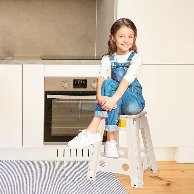 Korpai 18" Folding Step Stool for Adults and Kids Holds Up to 300 lbs,Non-Slip Folding Stools with Portable Handle, Compact Plastic Foldable Step Stool for Bathroom,Bedroom, Kitchen, White,1PC