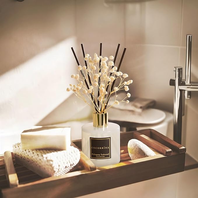 COCORRÍNA Reed Diffuser - Mahogany & Teakwood 6.7 fl oz Scented Diffuser with 8 Sticks Home Fragrance Reed Diffuser for Bathroom Shelf Decor