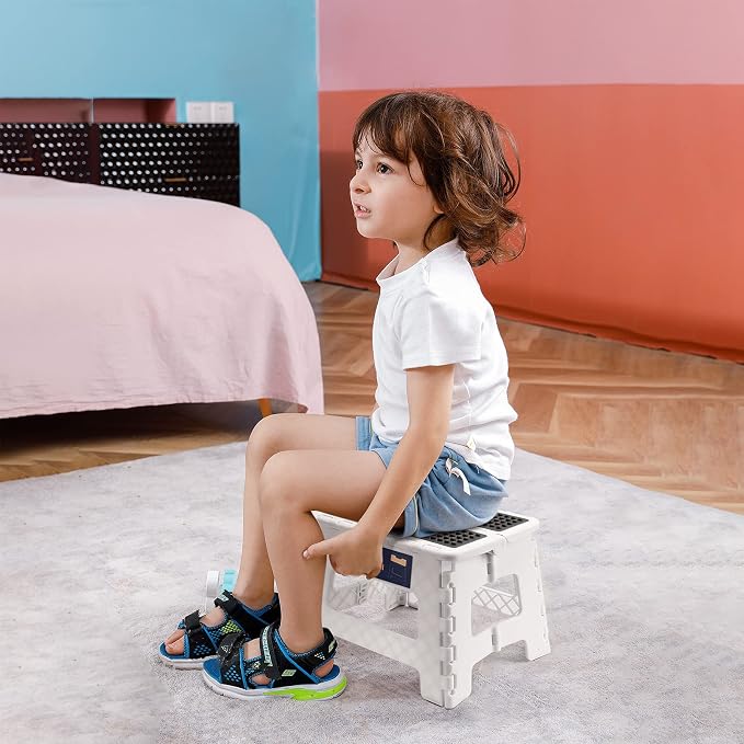 Flottian 9" Folding Step Stool for Adults and Kids Holds Up to 300 lbs,Non-Slip Folding Stools with Portable Handle, Compact Plastic Foldable Step Stool for Bathroom,Bedroom, Kitchen White