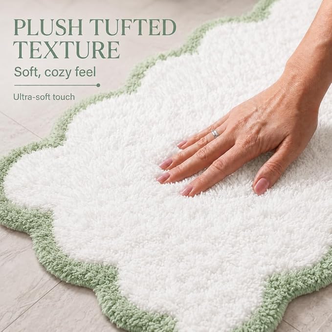Scalloped Sage Green Bath Rug, Cute Bathroom Rug, Soft Absorbent Quick Dry Bath Mat, TPR Non Slip Backing, Microfiber Mat for Shower Tub Sink Vanity 20" x 31.5"