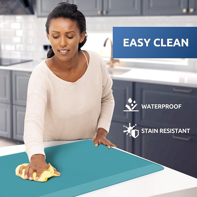 KitchenClouds Kitchen Mat Cushioned Anti Fatigue Kitchen Rug 17.3"x39" Water Resistant Non Slip Kitchen Rugs and Mats Standing Desk Mat Comfort Floor Mats for Kitchen House Sink Office (Green)