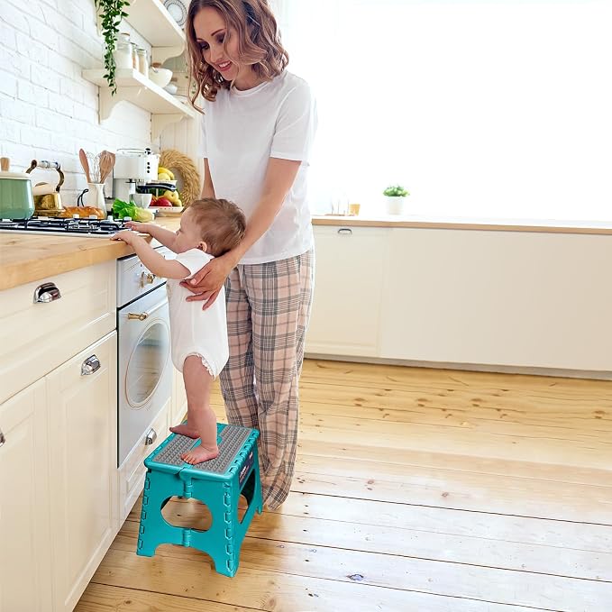 Flottian 11" Folding Step Stool for Adults and Kids Holds Up to 300 lbs,Non-Slip Folding Stools with Portable Handle, Compact Plastic Foldable Step Stool for Bathroom,Bedroom, Kitchen Ocean Blue,1PC