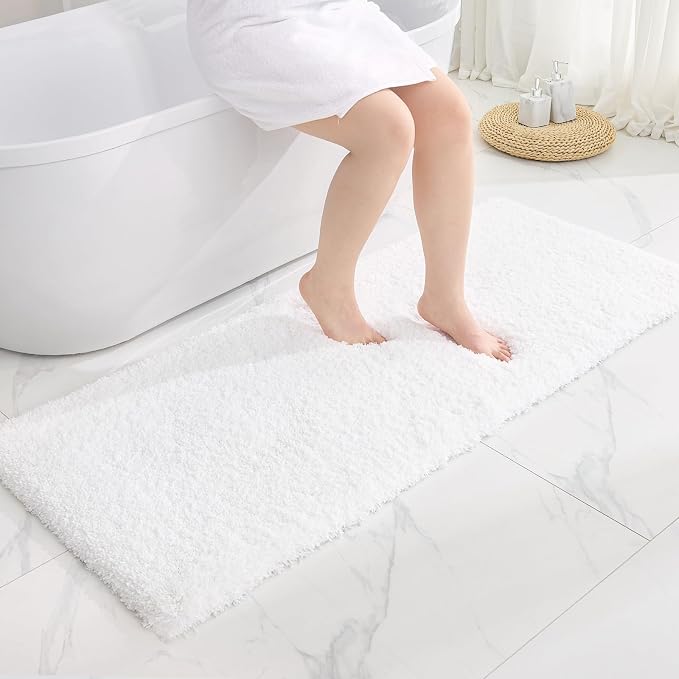 Disolla White Bathroom Rug 24x48 - Non-Slip Plush Thick Bath Mat, Highly Absorbent & Ultra Soft Fluffy Floor Mat, Machine Washable for Shower and Tub