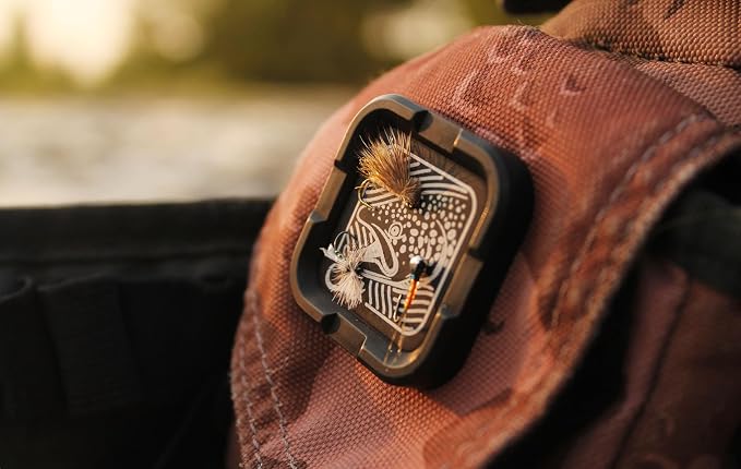 Cling Fishing Products Mag Grab® Mini – Compact Magnetic Fly Holder/Fly Patch & Organizer for Fly Fishing Vest, hat, Waders and Fishing Packs (Toothy Trouble, Deep Green)