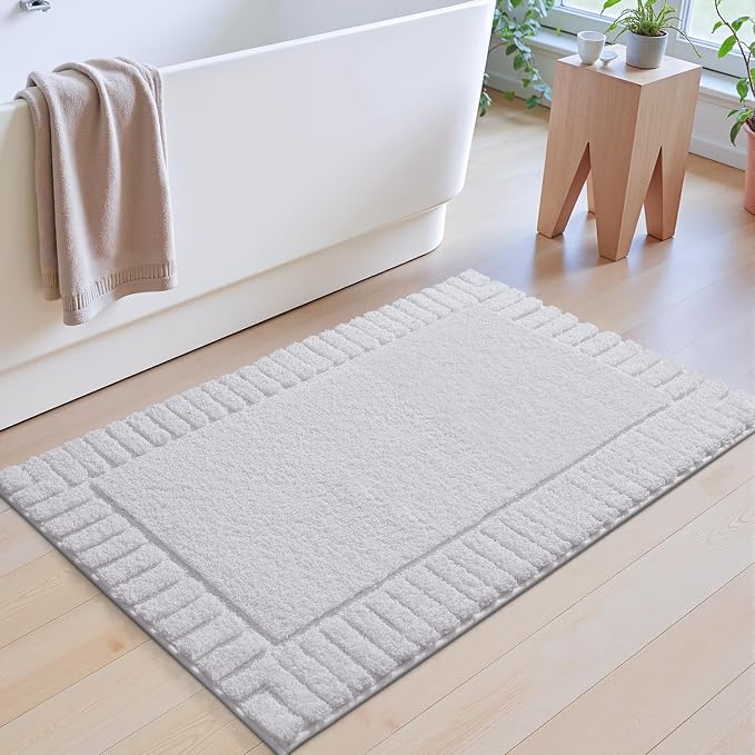 LUMI Bathroom Rugs Non Slip with Rubber Backing, Extra Soft Plush Microfiber Bath Rug Absorbent, Machine Washable Bath Mat Quick Dry for Tub, Shower, Hotel, White, 24"x36"