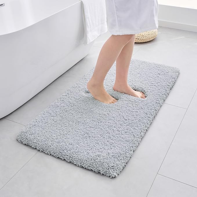 ILANGO Silver Bathroom Rugs 48" × 24" Non Slip & Super Absorbent Extra Thick Soft, Washable Bath Mat for Floor, Microfiber Plush Shaggy Bath Rug with Tub for Bathtub Shower Room Sink