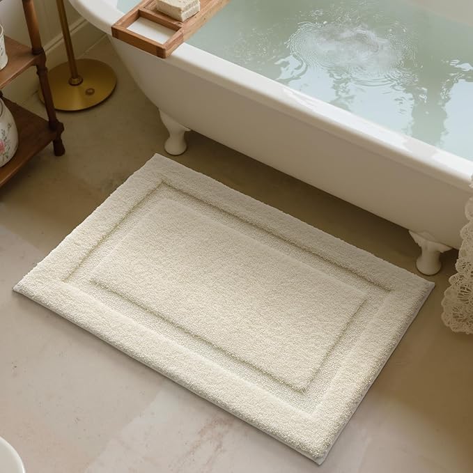 LUMI Ultra Soft Bathroom Rugs Non Slip with Rubber Backing, Absorbent Washable Bath Mat Quick Dry, Upgraded Premium Microfiber Plush Carpet for Bathtub and Shower Floor, Ivory White, 20x32