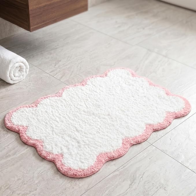 Scalloped Pink Bath Rug, Cute Bathroom Rug, Soft Absorbent Quick Dry Bath Mat, TPR Non Slip Backing, Microfiber Mat for Shower Tub Sink Vanity 20" x 31.5"