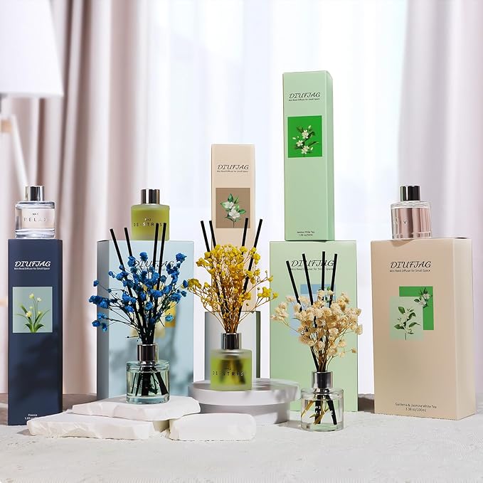 Gardenia Bathroom Diffuser, 1.7 oz Reed Diffuser with Dried Flower for Small Place, Last up to 30 Days