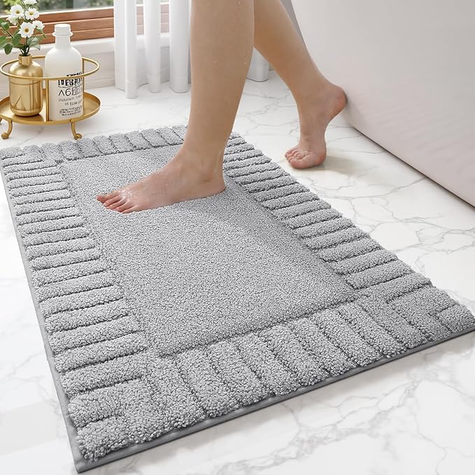 LUMI Bathroom Rugs Non Slip with Rubber Backing, Extra Soft Plush Microfiber Bath Rug Absorbent, Machine Washable Bath Mat Quick Dry for Tub, Shower, Hotel, Light Grey, 24"x36"