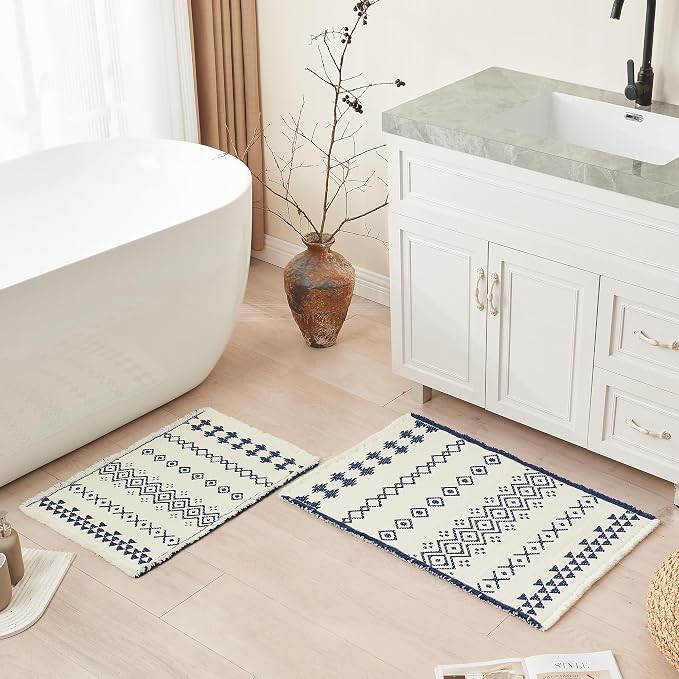 Douceur Boho Bath mat for Bathroom Floor Non Slip, Acrylic Blend Cute Bath Rugs with Tassels, Blue and White Tribal Ethnic Pattern Farmhouse Bathroom Rugs, 20" x 32"