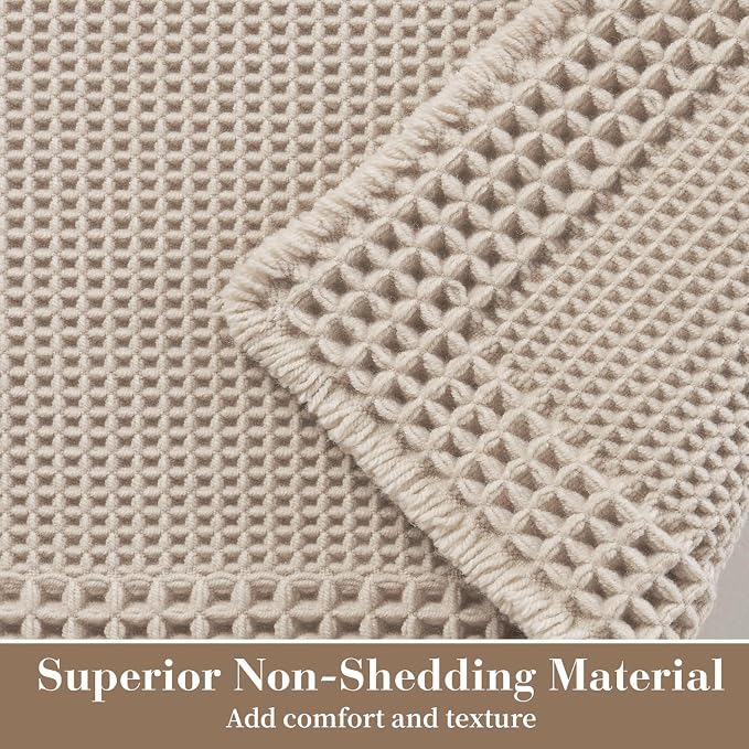 RESARE Waffle Bath Mat for Bathroom, Super Absorbent Bathroom Rugs Non Slip Machine Washable, Ultra Soft Quick Dry Boho Bath Rugs with Tassels, Farmhouse Home Decor Accessories, 20"x32" Pale Beige