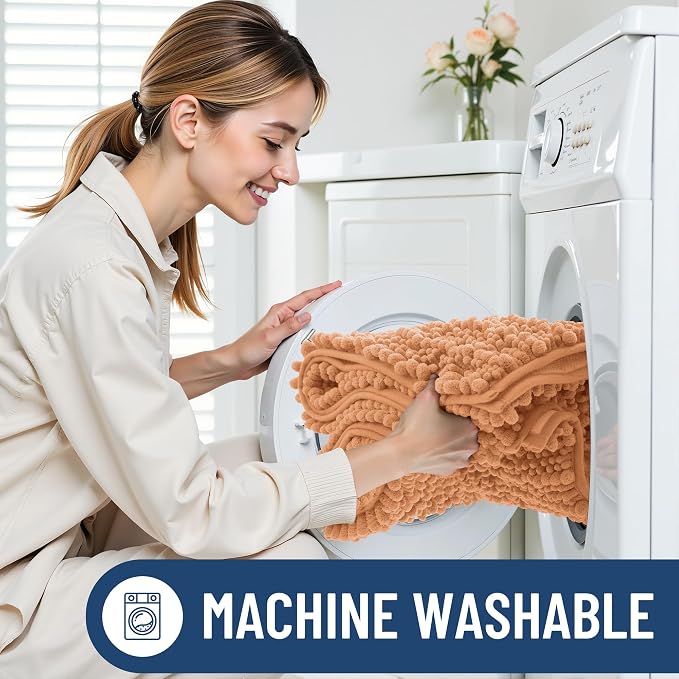 Smiry Bathroom Rugs Mat 36x24, Extra Soft Absorbent Chenille Bath Rugs, Non Slip Rubber Backing Machine Washable Quick Dry Bath Mats for Bathroom Floor, Tub, Shower, Home Decor Accessories, Peach
