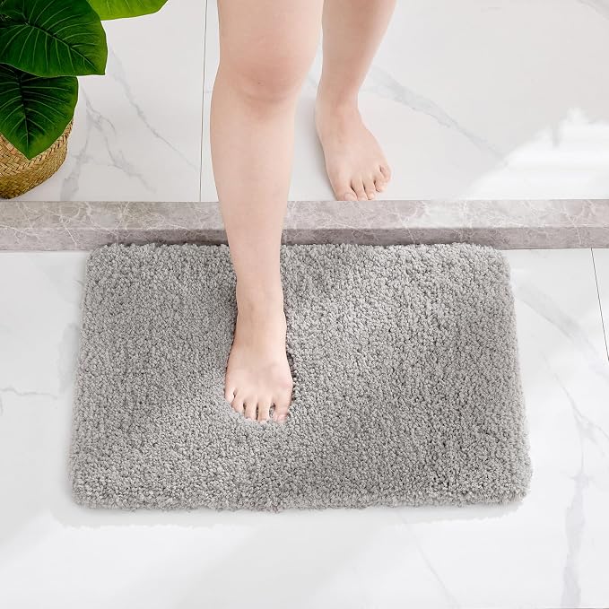 Disolla Grey Bathroom Rug 17x24 - Non-Slip Plush Small Bath Mat, Highly Absorbent & Ultra Soft Fluffy Floor Mat, Machine Washable for Shower and Tub