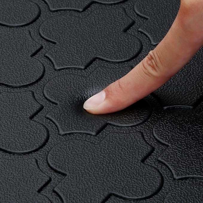 WISELIFE Cushioned Anti Fatigue Floor Mat, 17.3"x39", Thick Non Slip Water Resistant Kitchen Rug, Heavy Duty PVC Foam Standing Mat for Kitchen, Floor, Home, Desk, Sink, Laundry, Black