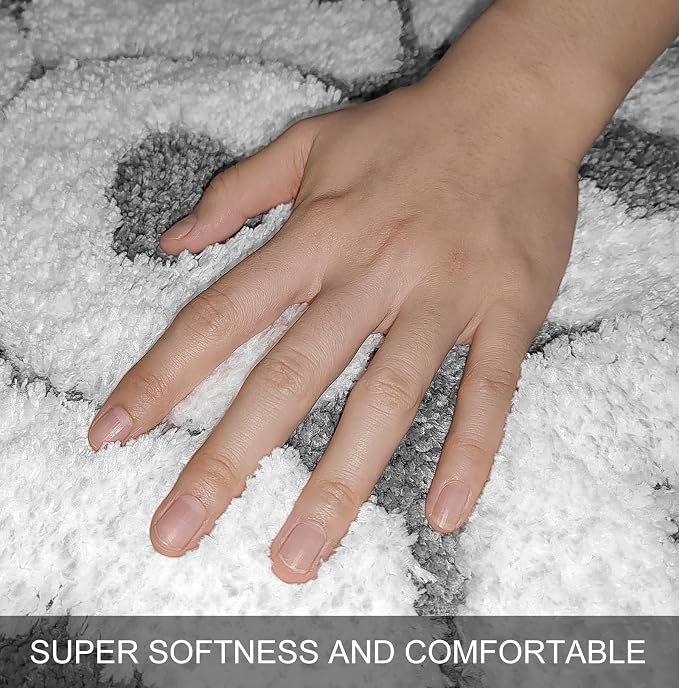 You Look Good Bath Mat Cute Bathroom Rugs, Grey Kitchen Rugs Door Mats Soft & Absorbent Plush Coral Fabric, Cool Funny Indoor Welcome Mats Home Carpets Non-Slip Washable 25”x21”