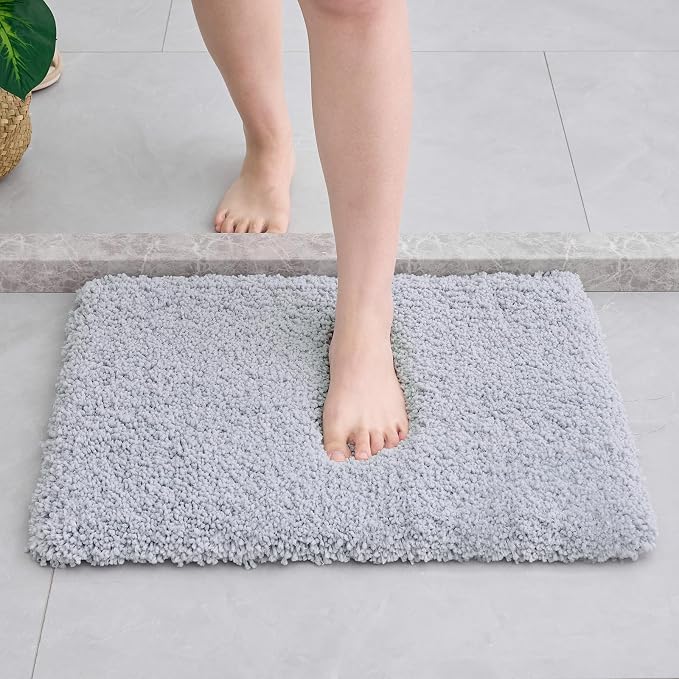 Disolla Bathroom Rug 17x24 - Non-Slip Plush Small Bath Mat, Highly Absorbent & Ultra Soft Fluffy Floor Mat, Machine Washable for Shower and Tub, Silver Grey