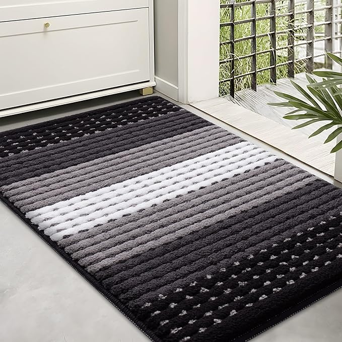 Kitinjoy Indoor Outdoor Door Mat, 36x24 Non-Slip Absorbent Dirt Trapper, Low-Profile Washable Inside Entrance Front Floor Mat, Sturdy Soft Entry Dotted Ombre Doormats for Entryway, Black