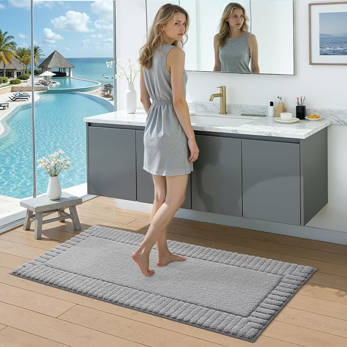 LUMI Bathroom Rugs Non Slip with Rubber Backing, Extra Soft Plush Microfiber Bath Rug Absorbent, Machine Washable Bath Mat Quick Dry for Tub, Shower, Hotel, Light Grey, 24"x60"