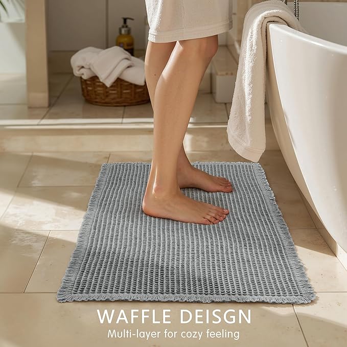SUBRTEX Waffle Braided Bath Mat, 18" x 24" Soft Waffle Bath Rugs, Absorbent Non Slip Bathrooom Mats, Machine Washable Area Rug for Bathroom, Quick Dry, Gray