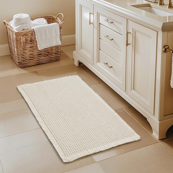 SUBRTEX Waffle Braided Bath Mat, 16" x 24" Soft Waffle Bath Rugs, Absorbent Non Slip Bathrooom Mats, Machine Washable Area Rug for Bathroom, Quick Dry, Off White