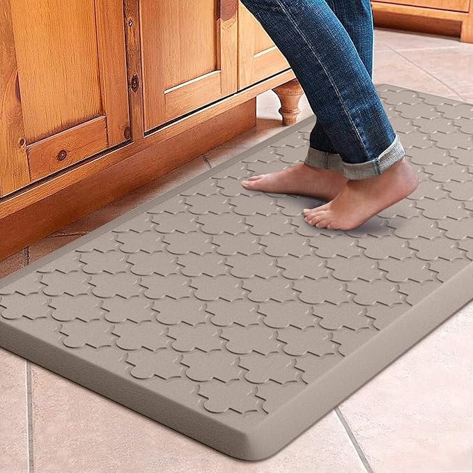 WISELIFE Kitchen Mat Cushioned Anti Fatigue Floor Mat,17.3"x39", Thick Non Slip Water Resistant Kitchen Rugs and Mats,Heavy Duty PVC Foam Standing Mat for Kitchen,Floor,Home,Desk,Sink,Laundry,Khaki