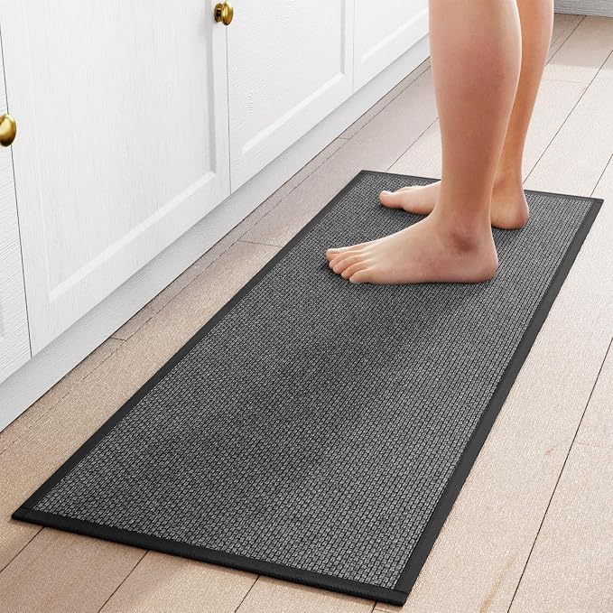 SUMLANS Kitchen Mat 1 PCS, Cushioned Non Slip Rugs for Kitchen Floor, Absorbent Runner Comfort Standing Mats Washable for Kitchen, Office, Home, 17.3"x47" (Black)