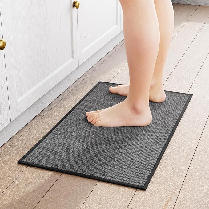 SUMLANS Kitchen Mat 1 PCS, Cushioned Non Slip Rugs for Kitchen Floor, Absorbent Runner Comfort Standing Mats Washable for Kitchen, Office, Home, 17.3"x30" (Black)