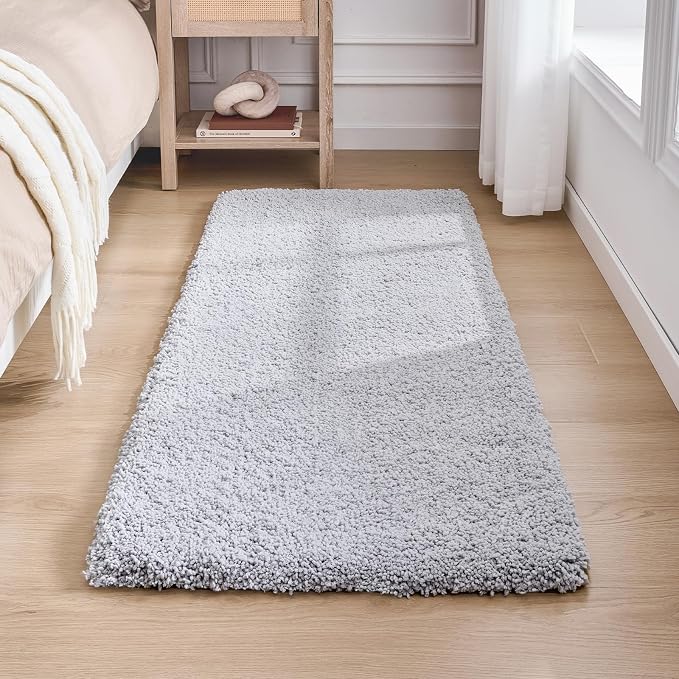 Disolla Bathrom Runner Rug 24x70 - Extra Large Soft Plush Bath Mat, Thick Long Non-Slip Shaggy Floor Mat, Ultra-Absorbent for Master Bathroom Vanity, Silver Grey