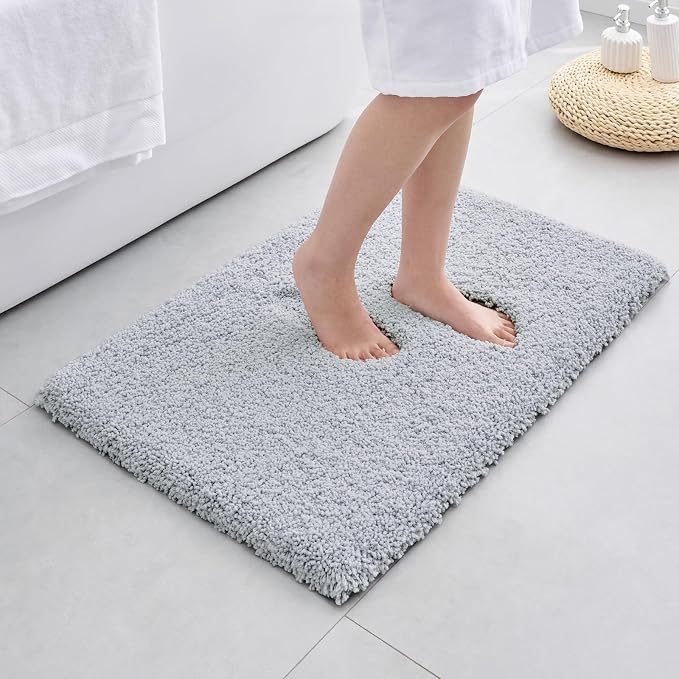 ILANGO Silver Bathroom Rugs 36" × 24" Non Slip & Super Absorbent Extra Thick Soft, Washable Bath Mat for Floor, Microfiber Plush Shaggy Bath Rug with Tub for Bathtub Shower Room Sink