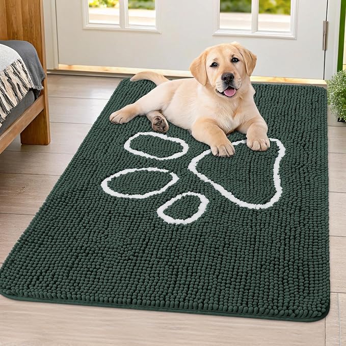 Smiry Dog Door Mat for Muddy Paws, Absorbent Dirt Trapper Non Slip Quick Dry Washable Chenille Mat for Mud Dogs, Entry Rug for Indoor and Outdoor (40x32 Inches, Green and White)