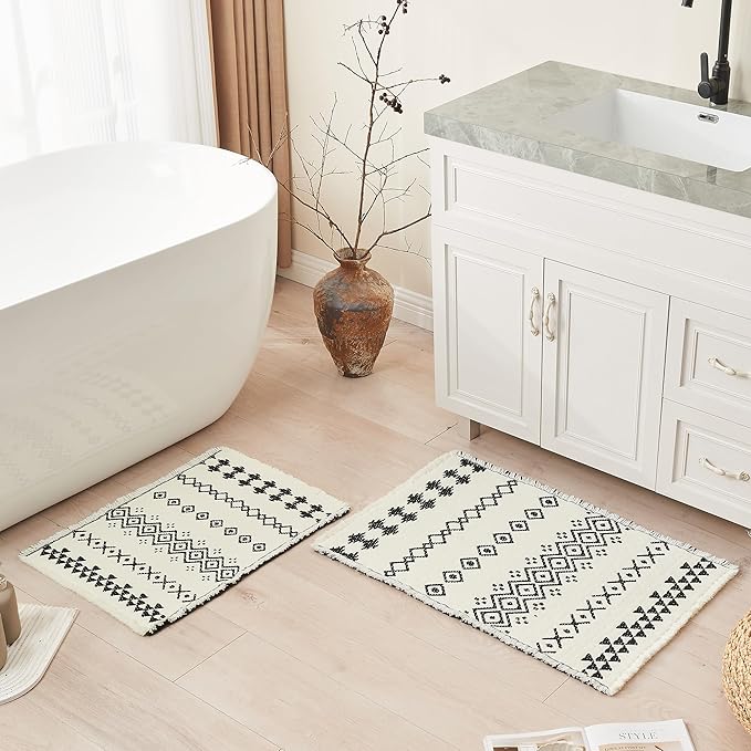 Douceur Boho Bath mat for Bathroom Floor Non Slip, Acrylic Blend Cute Bath Rugs with Tassels, Black and Cream White Tribal Ethnic Pattern Farmhouse Bathroom Rugs