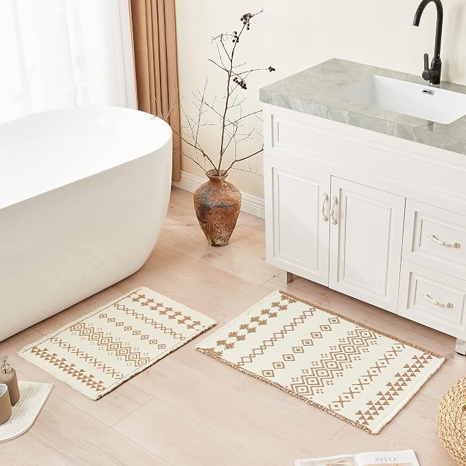 Douceur Boho Bath mat for Bathroom Floor Non Slip, Acrylic Blend Cute Bath Rugs with Tassels, Beige and White Tribal Ethnic Pattern Farmhouse Bathroom Rugs, 20" x 32"