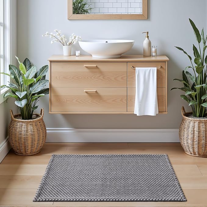 DEXI Bathroom Rugs 32x20, Non Slip Washable Bath Mat, Absorbent Chenille Bathmat, Ultra Soft Thick Carpet for Tub Shower Floor, Grey and White