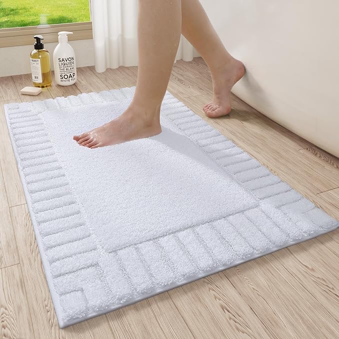 LUMI Bathroom Rugs Non Slip with Rubber Backing, Extra Soft Plush Microfiber Bath Rug Absorbent, Machine Washable Bath Mat Quick Dry for Tub, Shower, Hotel, White, 24"x43"