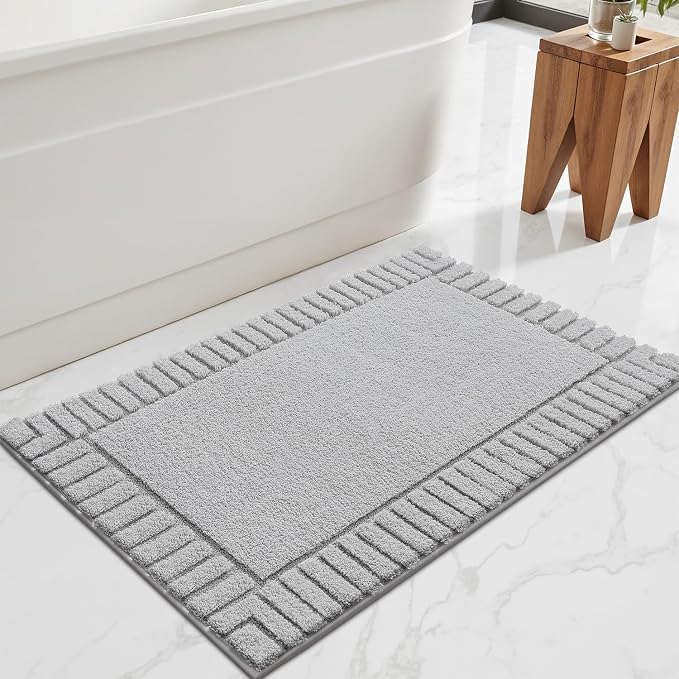 LUMI Bathroom Rugs Non Slip with Rubber Backing, Extra Soft Plush Microfiber Bath Rug Absorbent, Machine Washable Bath Mat Quick Dry for Tub, Shower, Hotel, Light Grey, 24"x43"