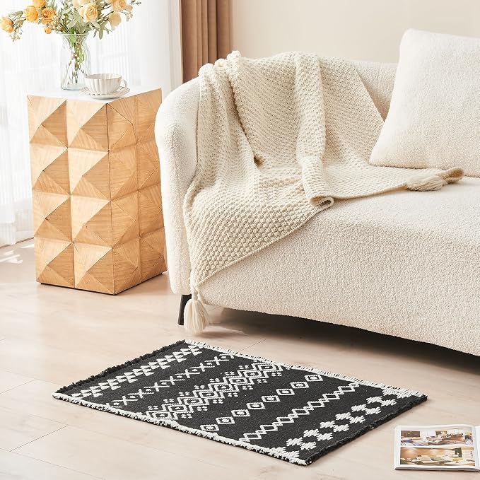 Douceur Boho Bath mat for Bathroom Floor Non Slip, Acrylic Blend Cute Bath Rugs with Tassels, Tribal Ethnic Pattern Farmhouse Bathroom Rugs, 24" x 36", Black