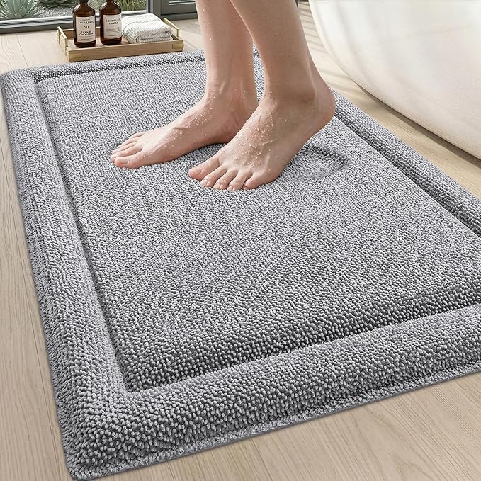 DEXI Memory Foam Bath Mat 32x20, Soft Absorbent Chenille Bathroom Rug, Non Slip Quick Dry Bath Mats for Bathroom, Thick Plush Floor Carpet for Tub Shower, Sink, Light Grey