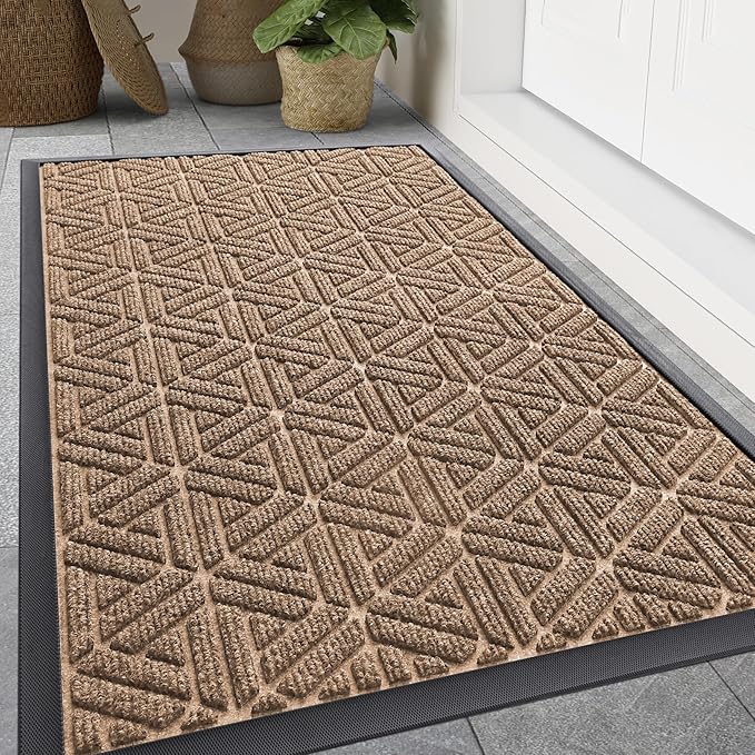 Smiry Front Door Mat Outside Entrance, Heavy Duty Sturdy Natural Rubber Doormat, Trap Dirt and Moisture, Easy Clean Low Profile Mats for Indoor Outdoor Entry, Grid Geometric (47x32, Coffee)